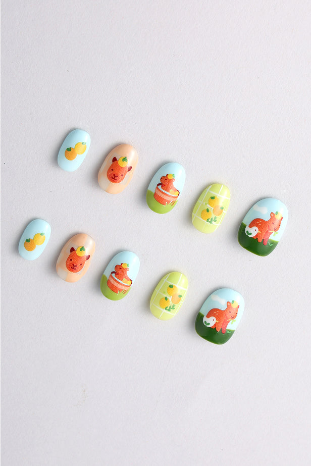 A capybara life by Alice Lee- Press-on Nails