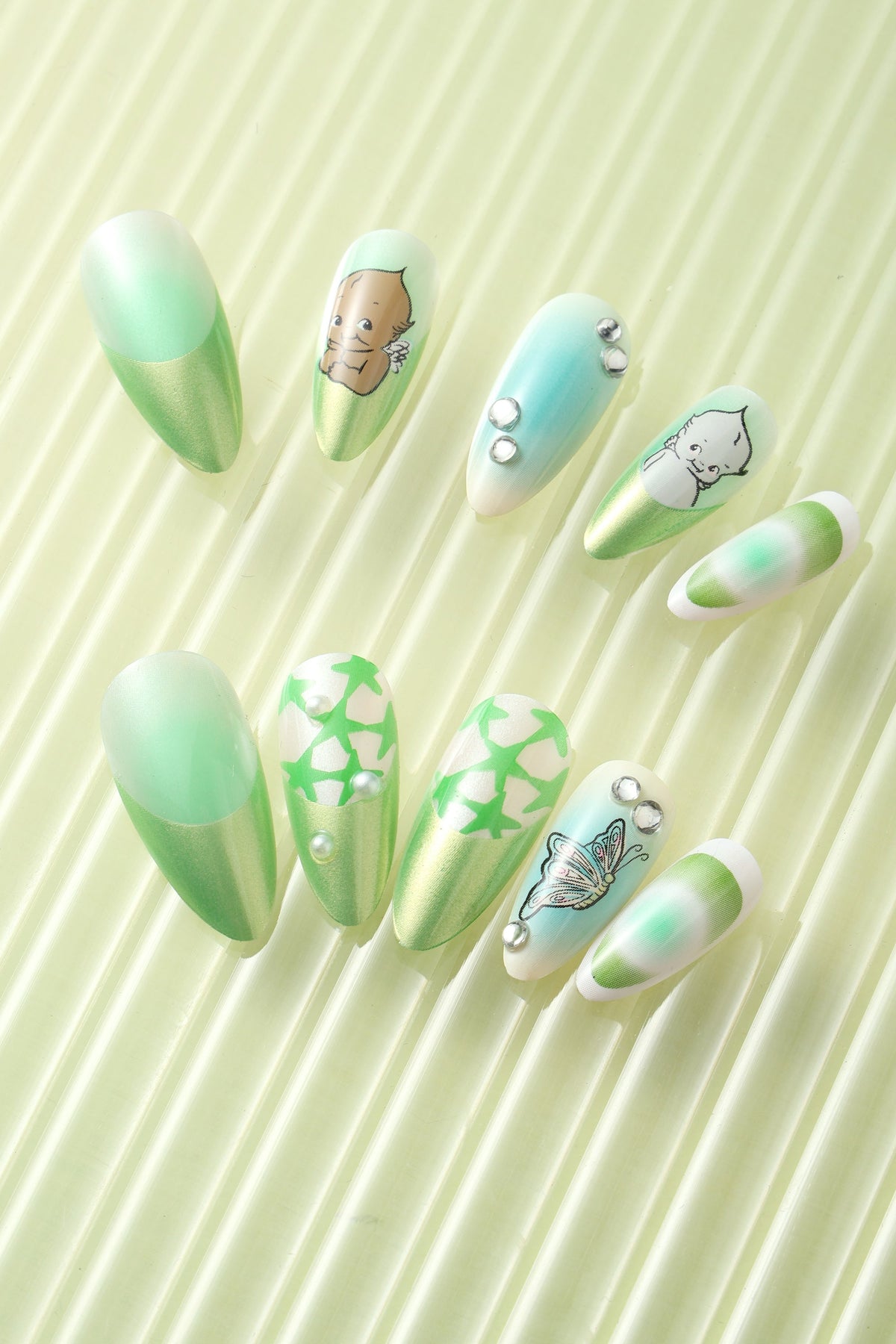 Bratty Kewpie - Press-On Nails